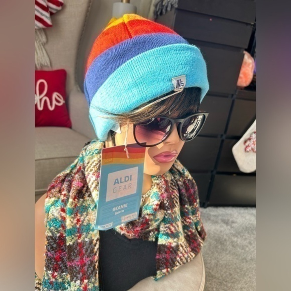 💋 NWT Aldi Gear 2023 Beanie Winter Hat  Rainbow 🌈